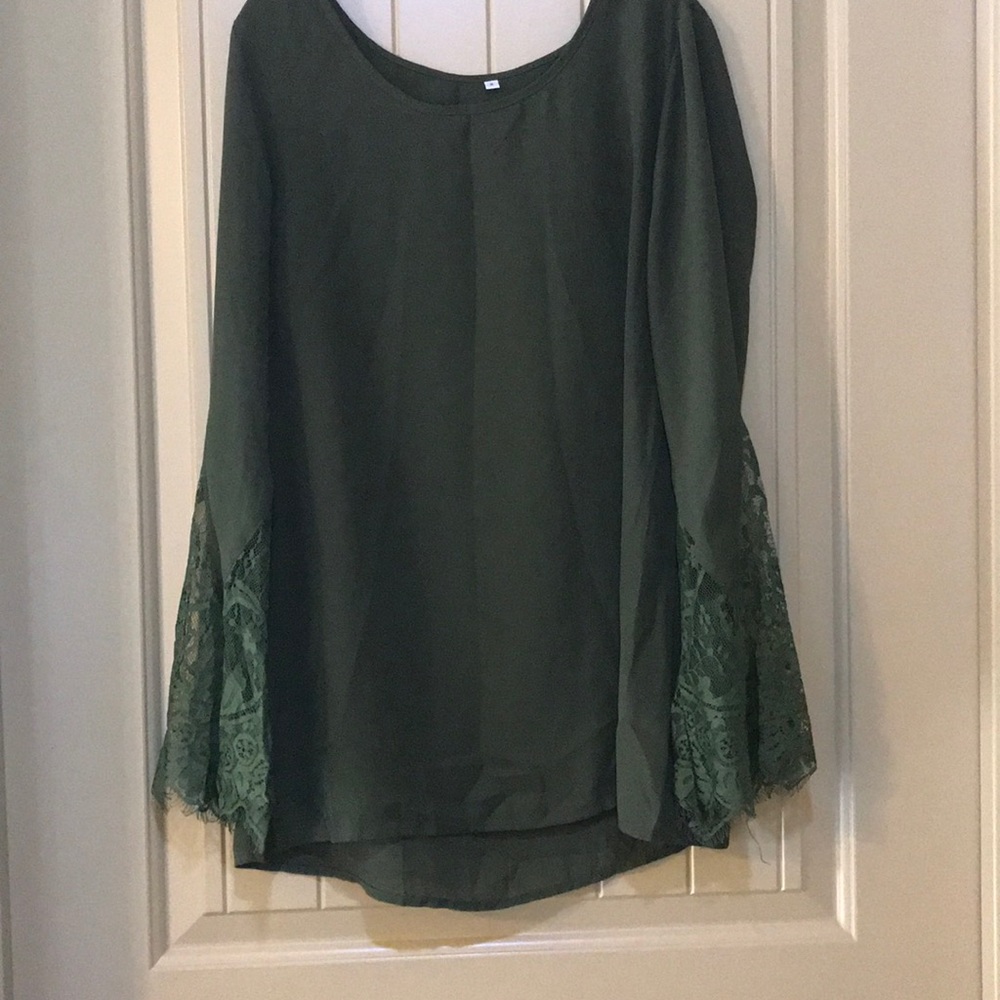 Super cute top!